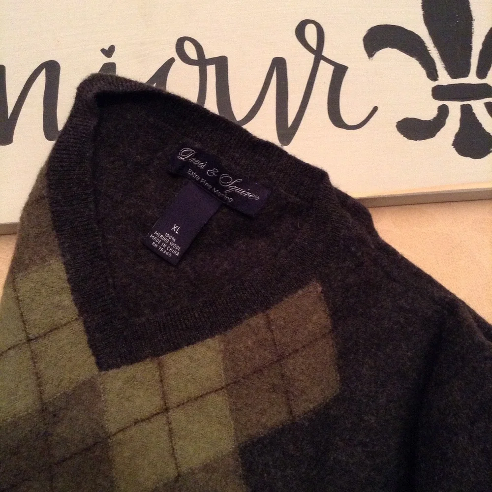 Davis And Squire Men's Sweater Size XL Extra Fine Merino Wool MayBe Shrunk BG-14